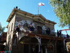 Knott's Spooky and Scary Farm fun