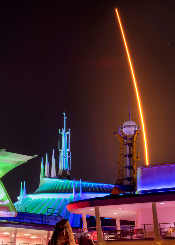 SpaceX Falcon 9 Rocket Seen in the Skies Above Walt Disney World Resort