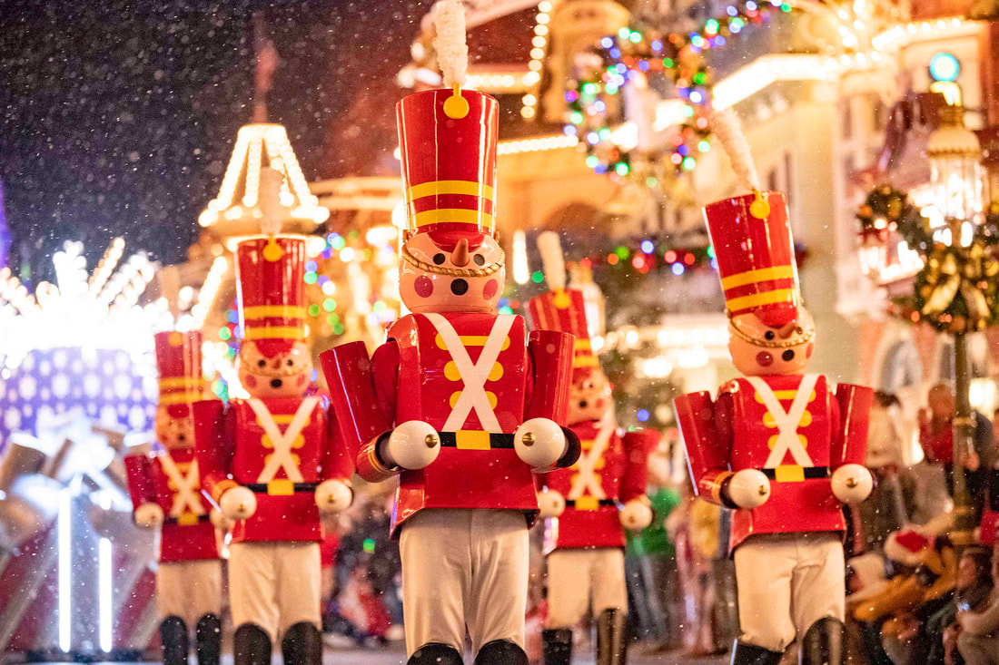 Walt Disney World Resort Offers Magical Holiday Experiences for the Entire Family
