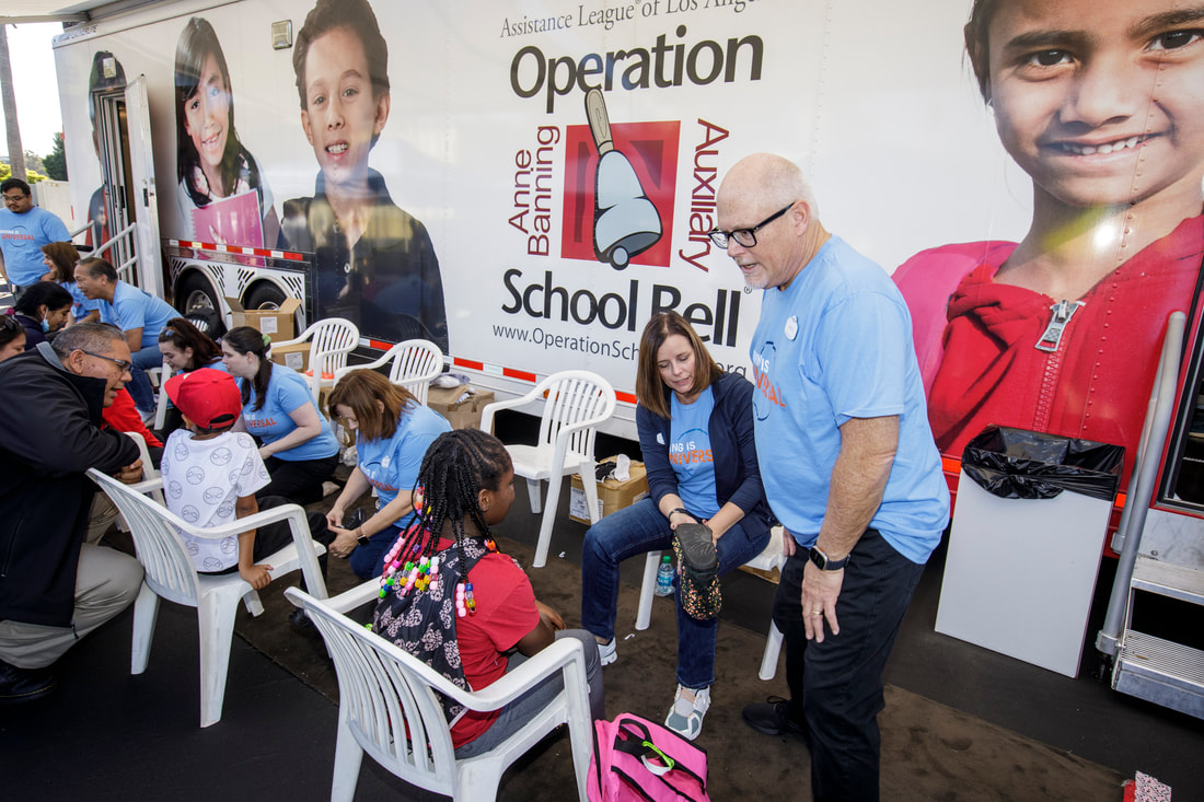 Universal Studios Hollywood Hosts Its 18th Annual “Day of Giving” Philanthropic Event, Welcoming 300 Homeless School Children from Operation School Bell for a Day of Theme Park Fun