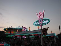 Disneyland announces changes to it's Fastpass Program (internet freaks out) 