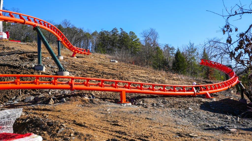Final Piece of Big Bear Mountain Track Installed at Dollywood