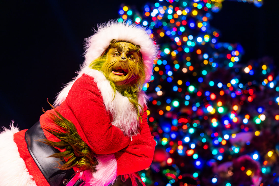 Universal Studios Hollywood Rings in the Holidays with “Grinchmas” and “Christmas in The Wizarding World of Harry Potter” Beginning Monday, November 24