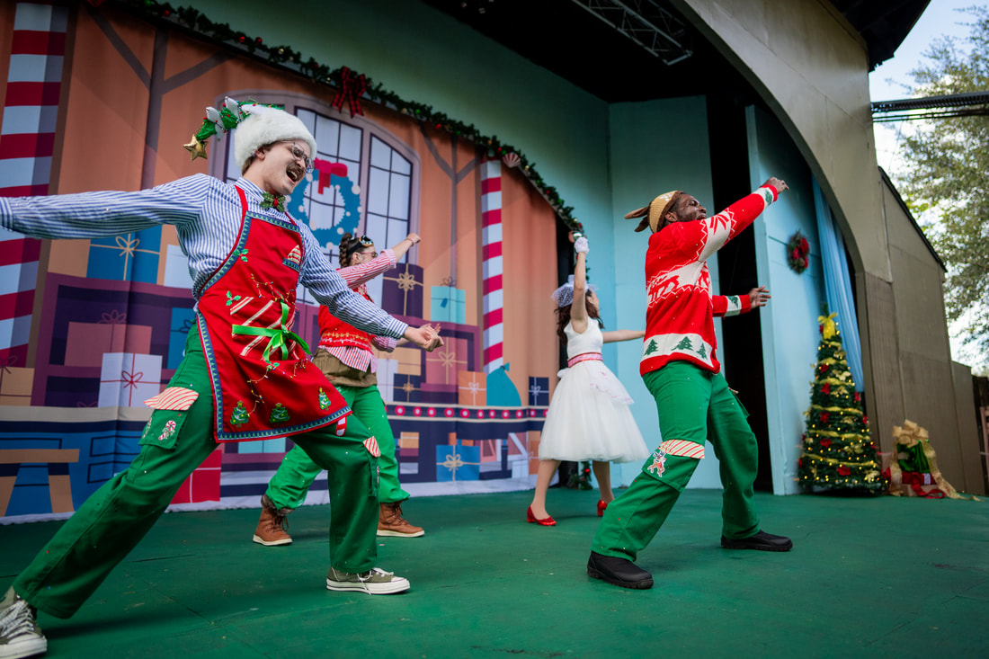 Wild Adventures Christmas Wild & Bright Set to Return